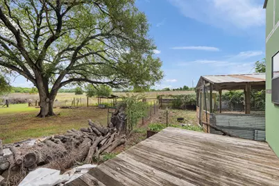 10843 US Highway 90 W, Harwood, TX 78632 - Photo 19