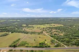 10843 US Hwy 90 W, Harwood, TX 78632 - Photo 25