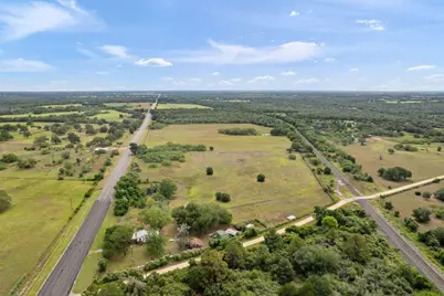 10843 US Highway 90 W, Harwood, TX 78632 - Photo 27