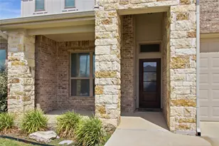 521 Seabiscuit Dr, Jarrell, TX 76537 - Photo 3