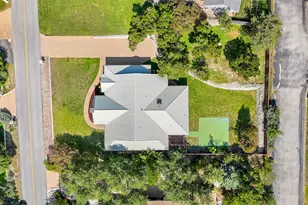 109 Schooner Dr, Lakeway, TX 78738 - Photo 37
