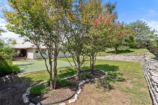 109 Schooner Dr, Lakeway, TX 78738 - Photo 33