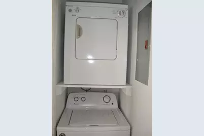 704 W 21st Street #304, Austin, TX 78705 - Photo 7