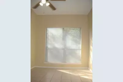 704 W 21st Street #304, Austin, TX 78705 - Photo 15