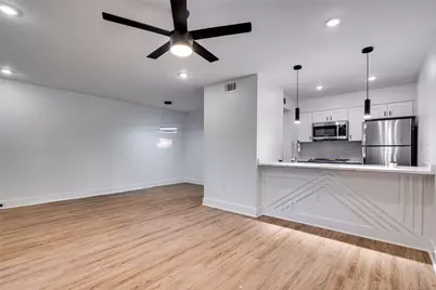 704 W 21st Street #304, Austin, TX 78705 - Photo 1
