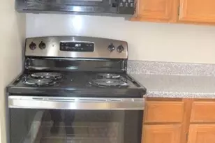 704 W 21st St, Austin, TX 78705 - Photo 5