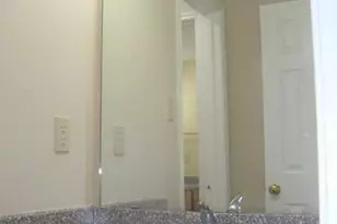 704 W 21st St, Austin, TX 78705 - Photo 9