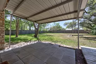13310 Wisterwood St, Austin, TX 78729 - Photo 23