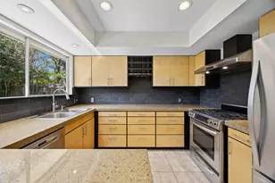 13310 Wisterwood St, Austin, TX 78729 - Photo 11