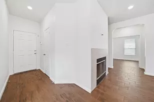 225 Danablu Dr, Hutto, TX 78634 - Photo 5