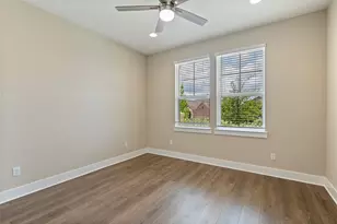 328 Berkeley Pl, Georgetown, TX 78628 - Photo 5