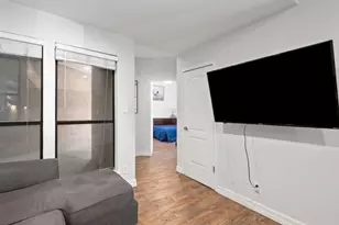 1910 Robbins Pl, Austin, TX 78705 - Photo 7