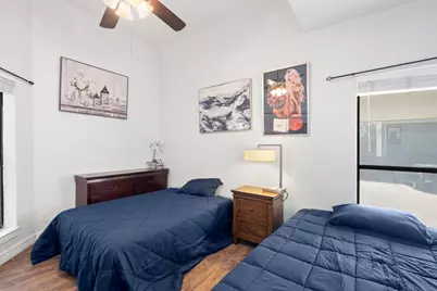 1910 Robbins Place #106, Austin, TX 78705 - Photo 15
