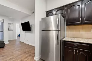 1910 Robbins Pl, Austin, TX 78705 - Photo 5