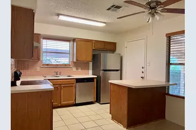 1421 Garden Path Drive, Round Rock, TX 78664 - Photo 3