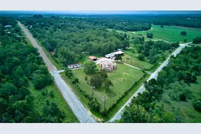 109 Wayside Drive, Elgin, TX 78621 - Photo 3