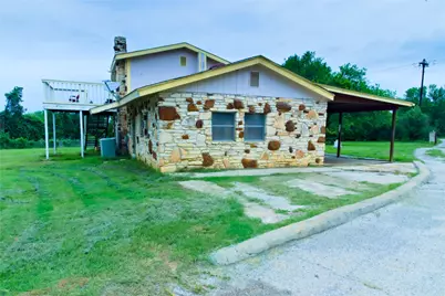 109 Wayside Drive, Elgin, TX 78621 - Photo 19