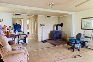109 Wayside Dr, Elgin, TX 78621 - Photo 15