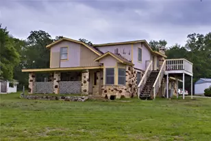109 Wayside Dr, Elgin, TX 78621 - Photo 1