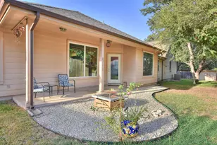 111 Pecos Ct, Georgetown, TX 78628 - Photo 17