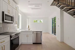 2609 Davis Ln, Austin, TX 78745 - Photo 9