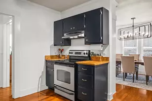 206 W Burbank St, Fredericksburg, TX 78624 - Photo 9