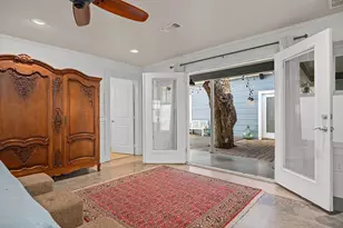 206 W Burbank St, Fredericksburg, TX 78624 - Photo 17