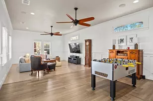 206 W Burbank St, Fredericksburg, TX 78624 - Photo 11