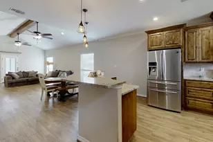 511 Sunny St, Caldwell, TX 77836 - Photo 3