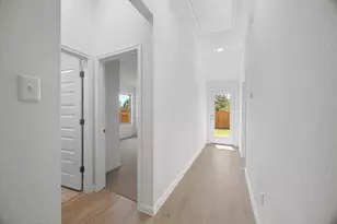 437 Lucky Ave, Elgin, TX 78621 - Photo 17