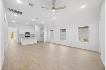 437 Lucky Avenue, Elgin, TX 78621 - Photo 9