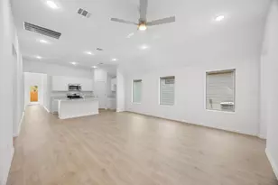 437 Lucky Ave, Elgin, TX 78621 - Photo 9