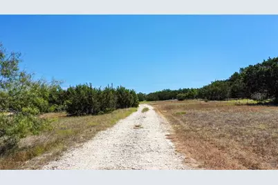 3000 Cty Road 207, Liberty Hill, TX 78642 - Photo 15