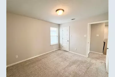 227 Kellys Heroes Way, Jarrell, TX 76537 - Photo 3