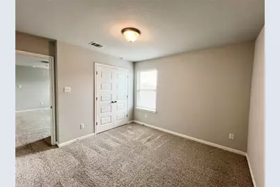 227 Kellys Heroes Way, Jarrell, TX 76537 - Photo 9