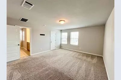 227 Kellys Heroes Way, Jarrell, TX 76537 - Photo 13