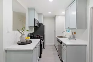 2704 Carnarvon Ln, Austin, TX 78704 - Photo 7