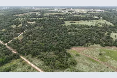 590 Coastal Lane, Luling, TX 78648 - Photo 5