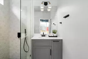 924 Cardinal Ln, Austin, TX 78704 - Photo 19