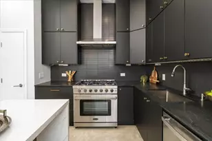 924 Cardinal Ln, Austin, TX 78704 - Photo 7