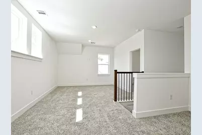 402 Zennia Street, Austin, TX 78751 - Photo 15