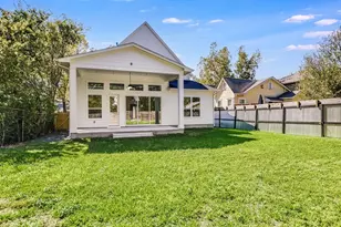 402 Zennia St, Austin, TX 78751 - Photo 29