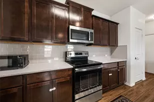 132 Joe Kidd Ln NW, Jarrell, TX 76537 - Photo 9