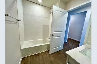305 Darwin Place, Lockhart, TX 78644 - Photo 17