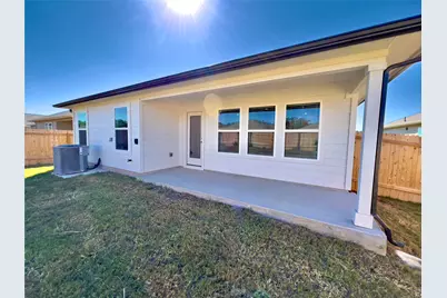 305 Darwin Place, Lockhart, TX 78644 - Photo 23