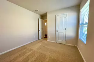 305 Darwin Pl, Lockhart, TX 78644 - Photo 15