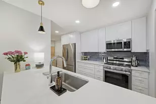 702 Castle Ridge Rd, Austin, TX 78746 - Photo 3