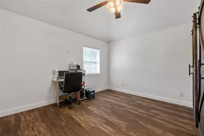 112 Old West Trail, Buda, TX 78610 - Photo 17