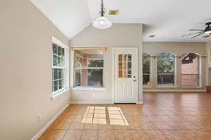 7303 2 Jacks Trail, Round Rock, TX 78681 - Photo 5