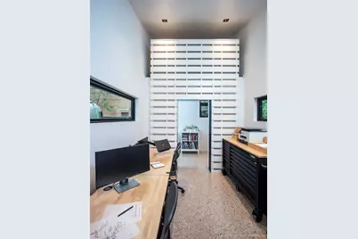 303 Navasota Street, Austin, TX 78702 - Photo 17